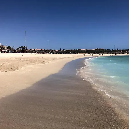 Appartement One Bedroom With Pool, Near The Beach